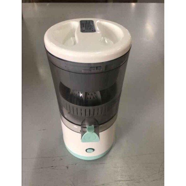 Portable USB Mini Electric Rechargeable Blender Fruit Fresh Juice Lemon Maker