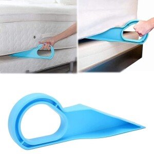 360 Degree Twister chrome Solar Rotating Perfume Double Ring diffuser for Car Home Office (CLS-2386239)