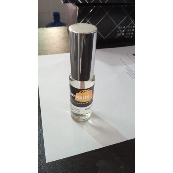 Car Perfume Spray Air Freshener with High Absorbent Hanging diffuser Tag (30ml) (CLS2391726)