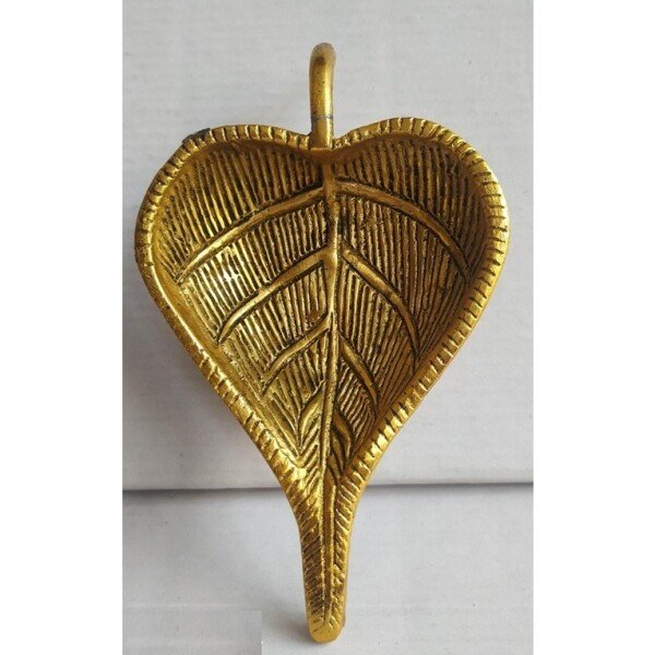 Pan Leaf Shape Diya Showpieces (CS-2377447)